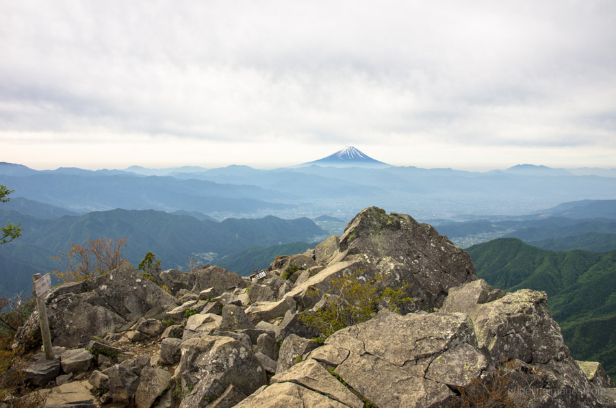 Okuchichibu Mountains Mt. Kentoku