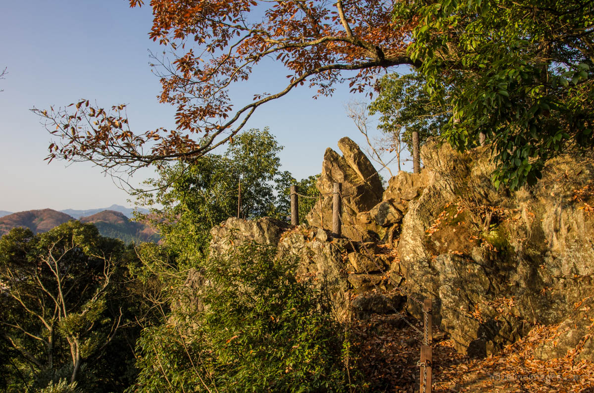 Walking-trail-to-Mt.-Tenran.jpg