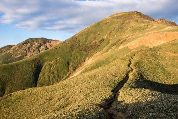 Mt. Tanigawa 谷川岳 - RIDGELINEIMAGES.com