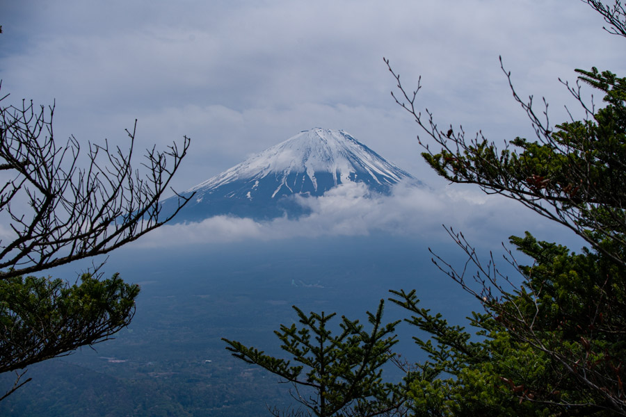 Mt. Odake 王岳 to Mt. Onigatake 鬼ヶ岳 - RIDGELINEIMAGES.com